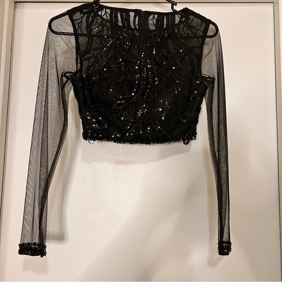 Special Occasion Sequin Gown By Splash - Size 0 - Picture 4 of 13